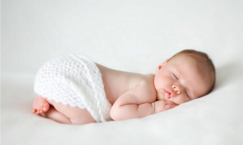 20180926_newborn-baby-sleeping